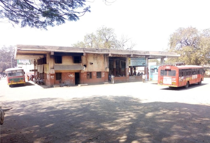 paithan st bus depot